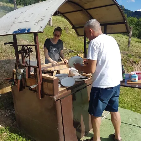 Holiday home Seosko Domacinstvo Radovanovic *