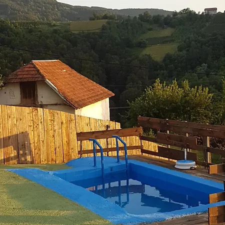Holiday home Seosko Domacinstvo Radovanovic *